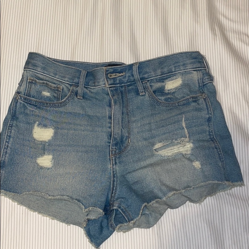 hollister high rise easy short